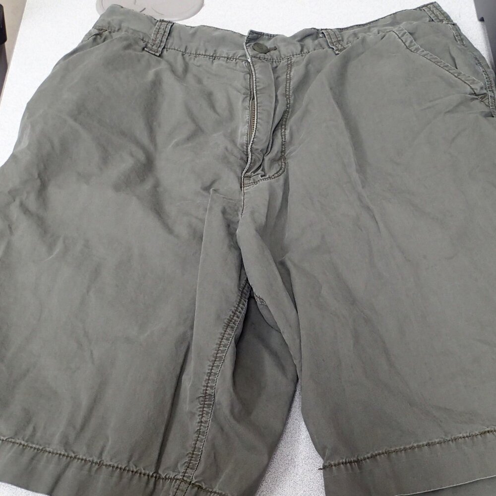 Old Navy Army Green Mens Shorts Size 33